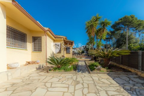 4 bedrooms house for sale in Santa Susanna, Barcelona, Catalonia, Spain № 6745 - photo 2