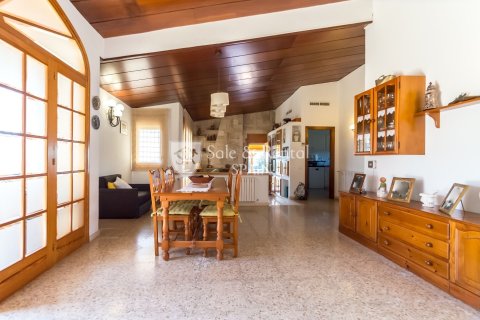 4 bedrooms house for sale in Santa Susanna, Barcelona, Catalonia, Spain № 6746 - photo 6
