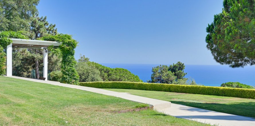 Вилла с 6 спальнями в Барселоне, Каталония, Испания № 1270