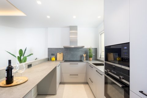 Купить квартиру в Барселона, Испания с 3 спальни, 82м², № 1273 - фото 6