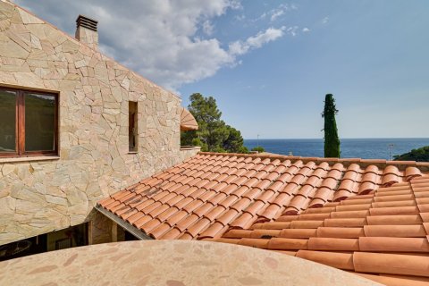 Купить виллу в Барселона, Испания с 6 спален, 654м², № 1276 - фото 28