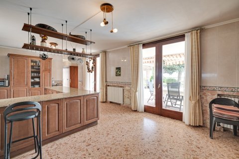 Купить виллу в Барселона, Испания с 6 спален, 654м², № 1276 - фото 16