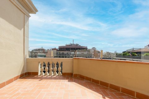 Купить квартиру в Барселона, Испания с 3 спальни, 82м², № 1272 - фото 16