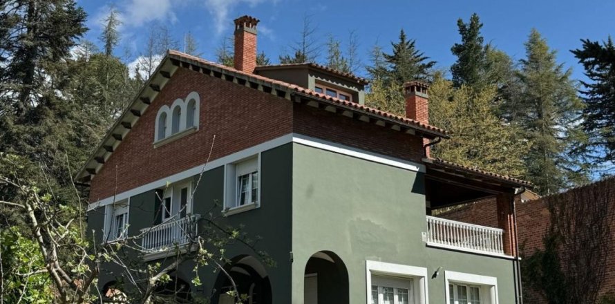 Вилла с 6 спальнями в Барселоне, Каталония, Испания № 1275