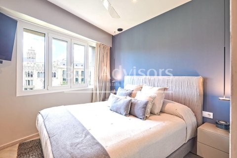 Купить квартиру в Барселона, Испания с 1 спальня, 55м², № 2905 - фото 13