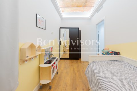Купить квартиру в Барселона, Испания с 3 спальни, 150м², № 2899 - фото 27
