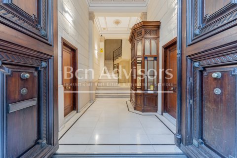 Купить квартиру в Барселона, Испания с 3 спальни, 150м², № 2899 - фото 30