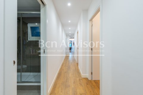 Купить квартиру в Барселона, Испания с 3 спальни, 150м², № 2899 - фото 22