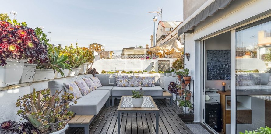 1 bedroom penthouse for sale in Barcelona, Catalonia, Spain № 6819