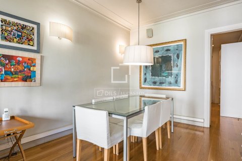 Apartamento de 4 dormitorios en venta en Barcelona, Cataluña, Spain № 6822 - foto 6