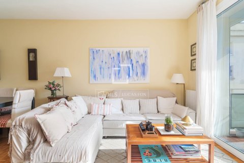 Apartamento de 3 dormitorios en venta en Barcelona, Cataluña, Spain № 6823 - foto 2