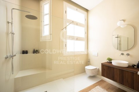 Apartamento de 3 dormitorios en venta en Barcelona, Cataluña, Spain № 6094 - foto 19