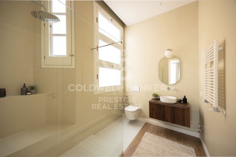 Apartamento de 3 dormitorios en venta en Barcelona, Cataluña, Spain № 6094 - foto 16