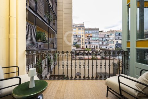 Apartamento de 3 dormitorios en venta en Barcelona, Cataluña, Spain № 6094 - foto 9