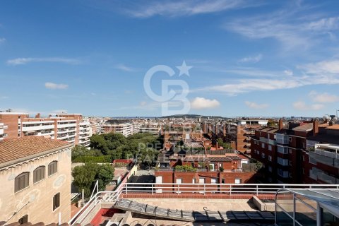 4 bedrooms penthouse for sale in Barcelona, Catalonia, Spain № 6096 - photo 4