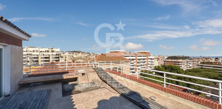 4 bedrooms penthouse for sale in Barcelona, Catalonia, Spain № 6096