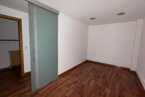 115 sq.m. office for rent in Principado De Andorra (Ninguna Poblacion Tiene C.P.), Lleida, Catalonia, Spain № 6098 - photo 7