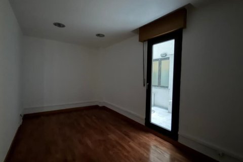 115 sq.m. office for rent in Principado De Andorra (Ninguna Poblacion Tiene C.P.), Lleida, Catalonia, Spain № 6098 - photo 9