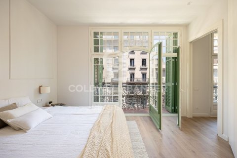3 bedrooms apartment for sale in Barcelona, Catalonia, Spain № 6095 - photo 13