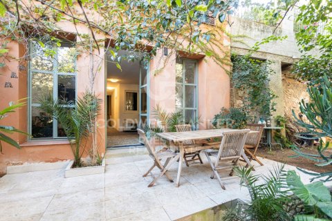 4 bedrooms apartment for sale in Barcelona, Catalonia, Spain № 6093 - photo 2