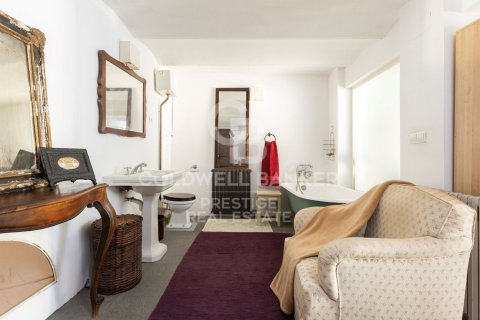 4 bedrooms apartment for sale in Barcelona, Catalonia, Spain № 6093 - photo 13