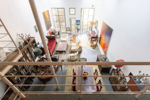 4 bedrooms apartment for sale in Barcelona, Catalonia, Spain № 6093