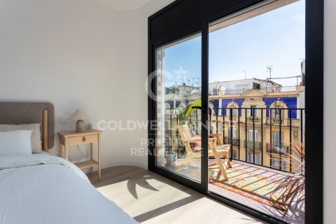 4 bedrooms apartment for sale in Barcelona, Catalonia, Spain № 6092 - photo 2