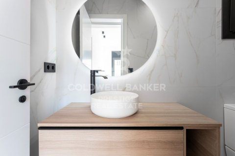 4 bedrooms apartment for sale in Barcelona, Catalonia, Spain № 6092 - photo 16