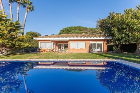 4 bedrooms house for sale in Sant Andreu de Llavaneres, Barcelona, Catalonia, Spain № 6209 - photo 3