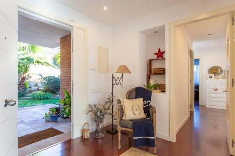 4 bedrooms house for sale in Sant Andreu de Llavaneres, Barcelona, Catalonia, Spain № 6209 - photo 20