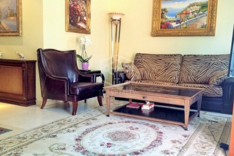 Купить таунхаус в Гава, Испания с 4 спальни, 260м², № 942 - фото 2