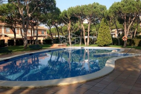 Купить таунхаус в Гава, Испания с 4 спальни, 260м², № 942 - фото 4