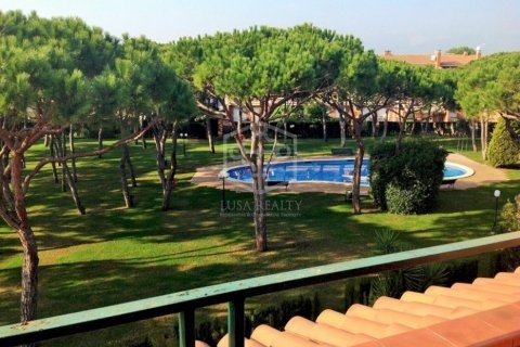 Купить таунхаус в Гава, Испания с 4 спальни, 260м², № 942 - фото 5