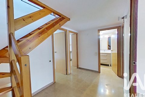 4 bedrooms townhouse for sale in Abrera, Barcelona, Catalonia, Spain № 4683 - photo 7