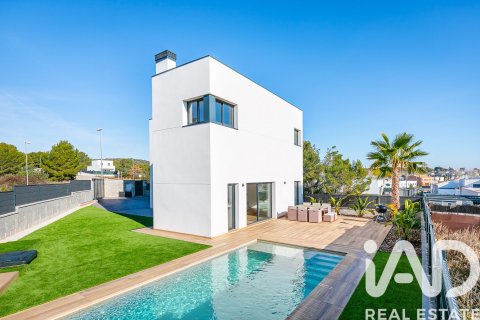 Дом с 3 спальнями в Куните, Таррагона, Каталония, Испания № 4680