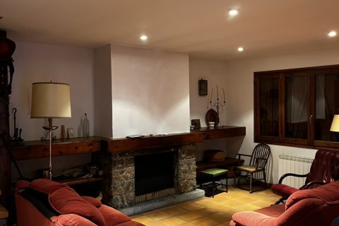 4 bedrooms house for sale in Girona, Catalonia, Spain № 4686 - photo 3