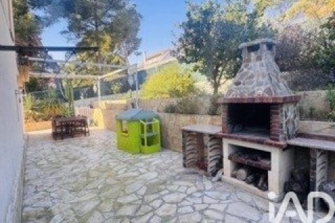 Сasa de 4 dormitorios en venta en Roda de Berà, Tarragona, Cataluña, Spain № 4681 - foto 21