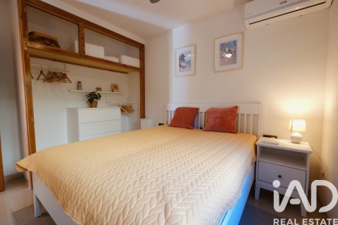 Сasa de 4 dormitorios en venta en Roda de Berà, Tarragona, Cataluña, Spain № 4681 - foto 10