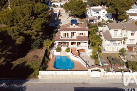 Дом с 4 спальнями в Роде де Бере, Таррагона, Каталония, Испания № 4681