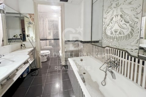 3 bedrooms apartment for sale in Barcelona, Catalonia, Spain № 5782 - photo 13