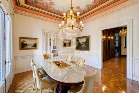 3 bedrooms apartment for sale in Barcelona, Catalonia, Spain № 5782 - photo 1