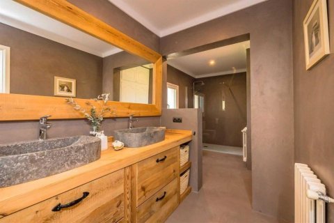 Купить дом в Калелья-де-Палафружель, Испания с 6 комнат, № 1763 - фото 14