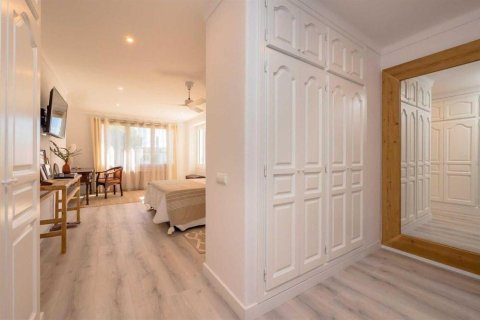 Купить дом в Калелья-де-Палафружель, Испания с 6 комнат, № 1763 - фото 13