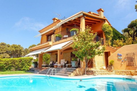 Дом с 5 спальнями в Тамариу, Герона, Каталония, Испания № 1765