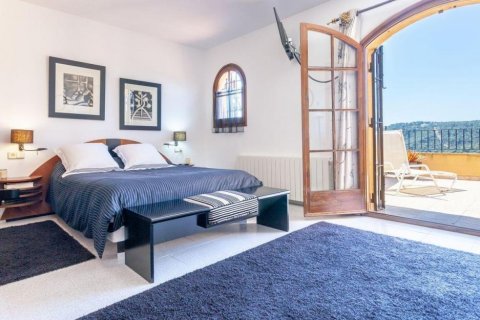 Купить дом в Тамариу, Испания с 6 комнат, № 1765 - фото 6