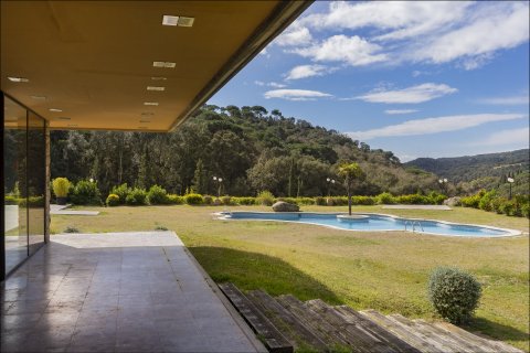 Купить дом в Сан-Андреу-де-Льяванерес, Испания с 6 комнат, № 1762 - фото 13