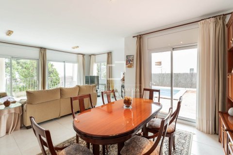 5 chambres villa à vendre à Castelldefels, Barcelona, Catalonia, Spain № 4110 - photo 7