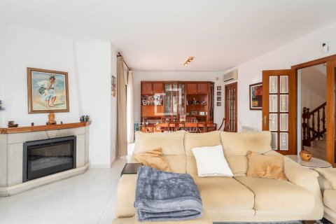 5 chambres villa à vendre à Castelldefels, Barcelona, Catalonia, Spain № 4110 - photo 5