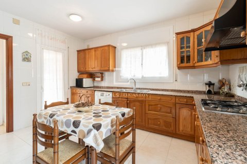 5 chambres villa à vendre à Castelldefels, Barcelona, Catalonia, Spain № 4110 - photo 12