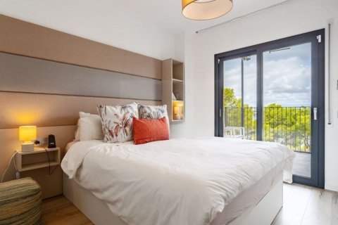 3 bedrooms apartment for sale in Salou, Tarragona, Catalonia, Spain № 7210 - photo 13